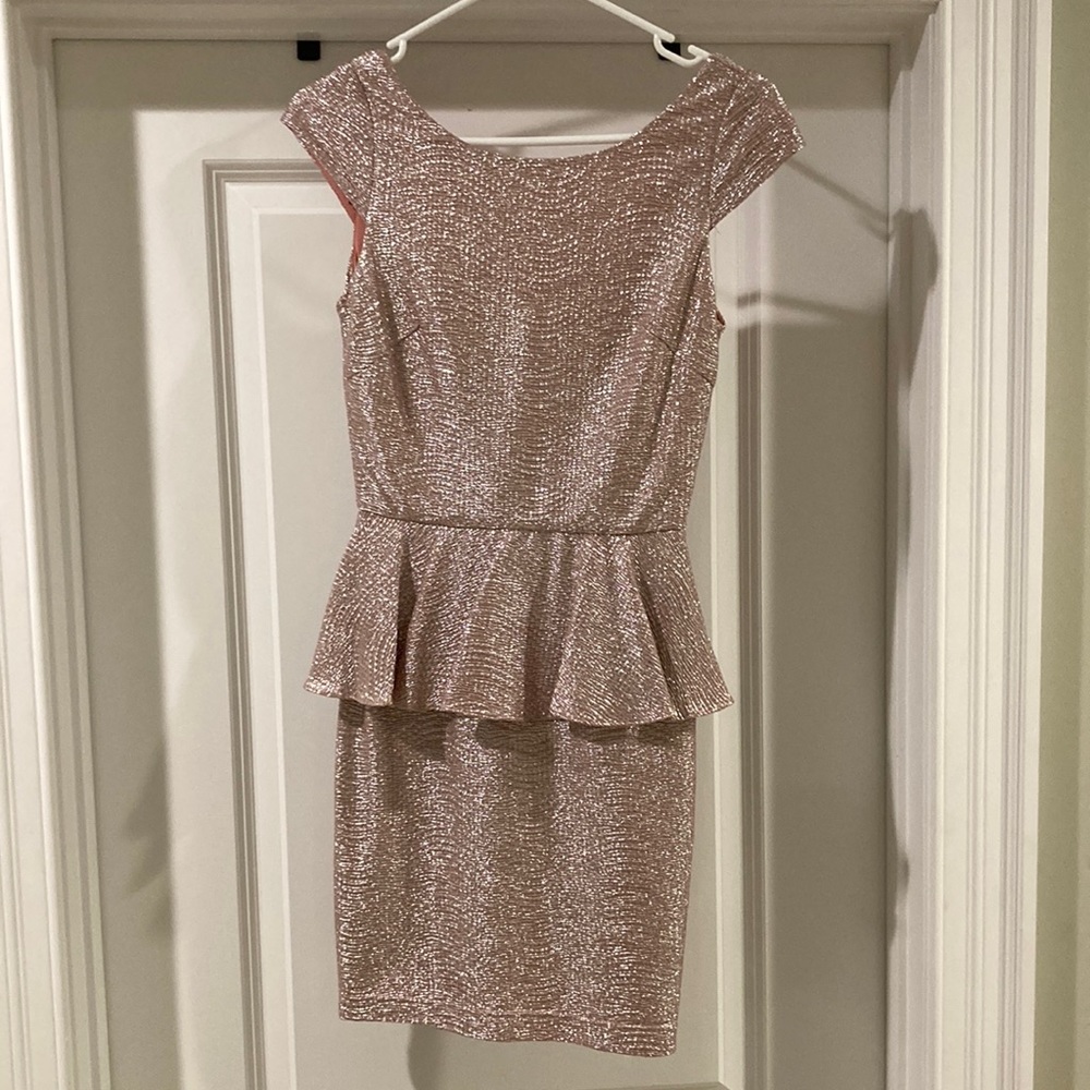 Size XS Pink Metallic Peplum Dress